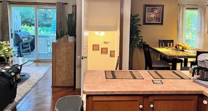 3-bedroom condo in beautiful Poland with 3 full bathrooms and 1 half bath.