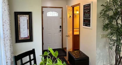 3-bedroom condo in beautiful Poland with 3 full bathrooms and 1 half bath.