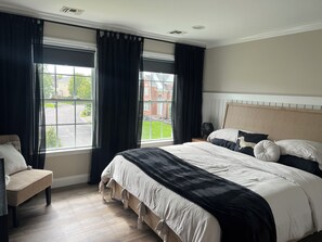 4 bedrooms, iron/ironing board, WiFi, bed sheets