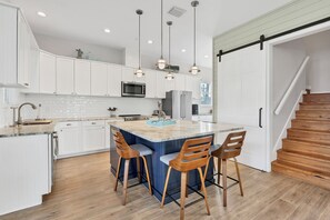 Microwave, oven, stovetop, dishwasher