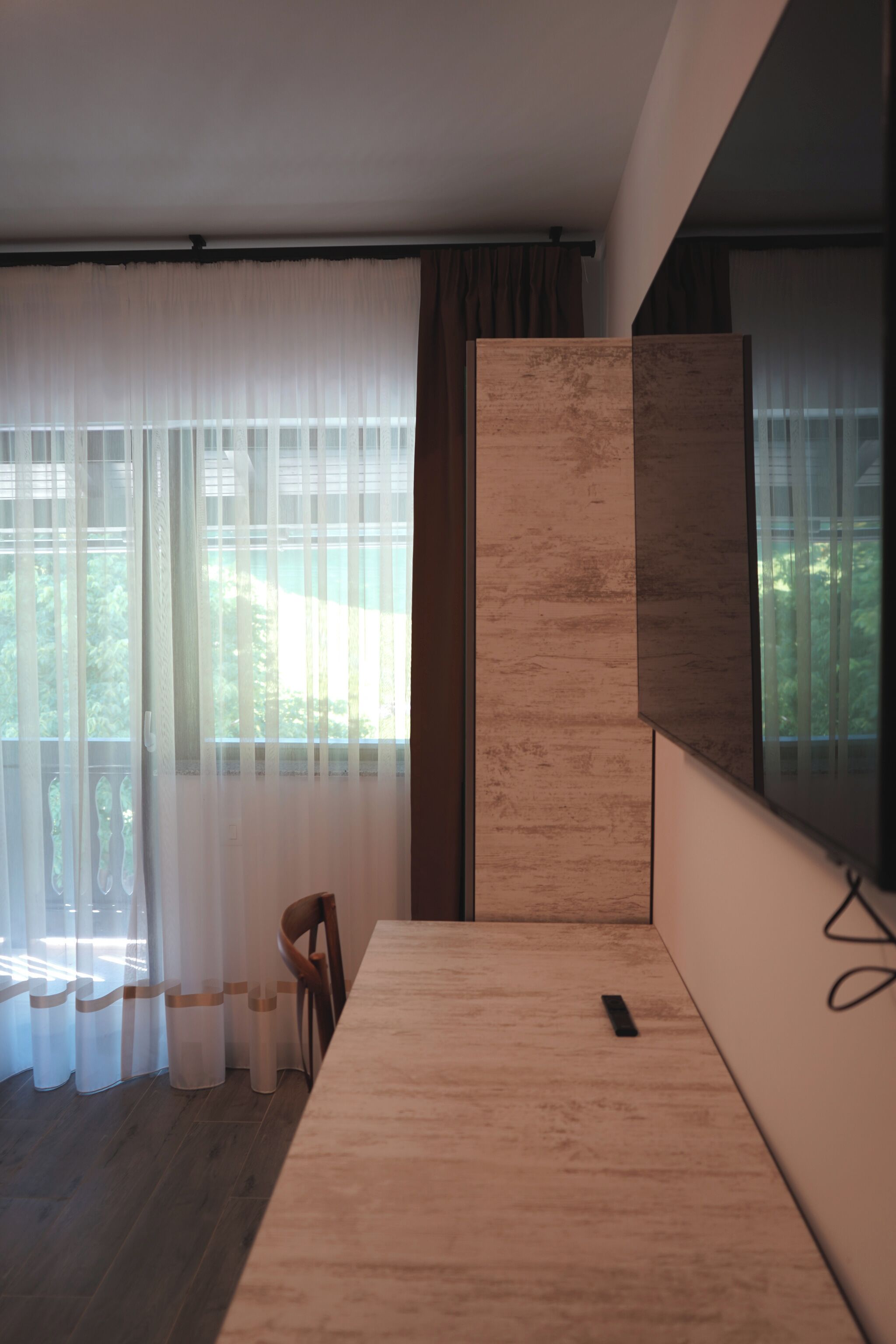 Chambre Double Confort, balcon, vue montagne | Bureau, espace de travail pour ordinateur portable