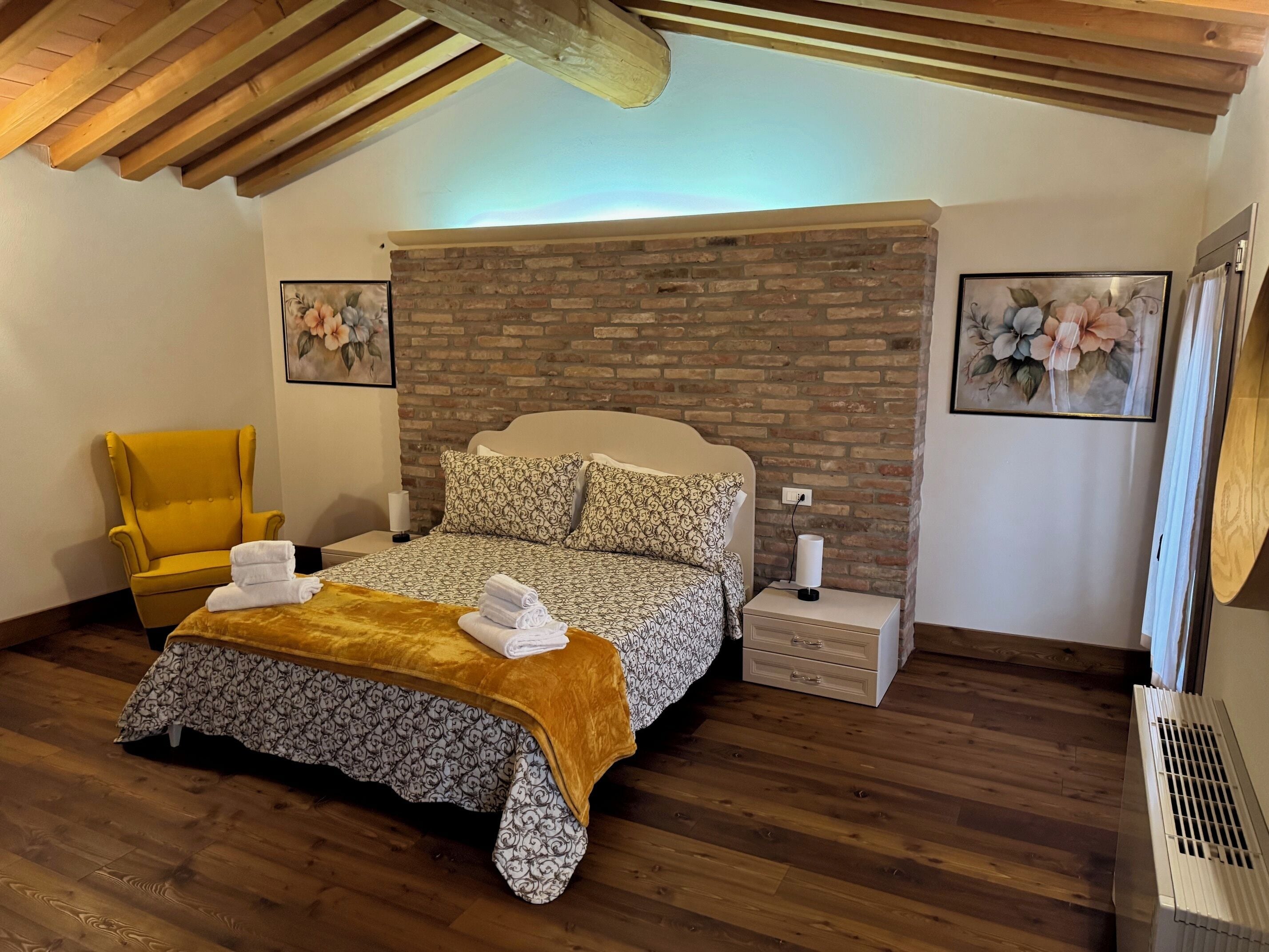 Luxury Room, 1 Queen Bed