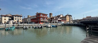 Recently renovated apartment in a quiet location between the port and the historic center!