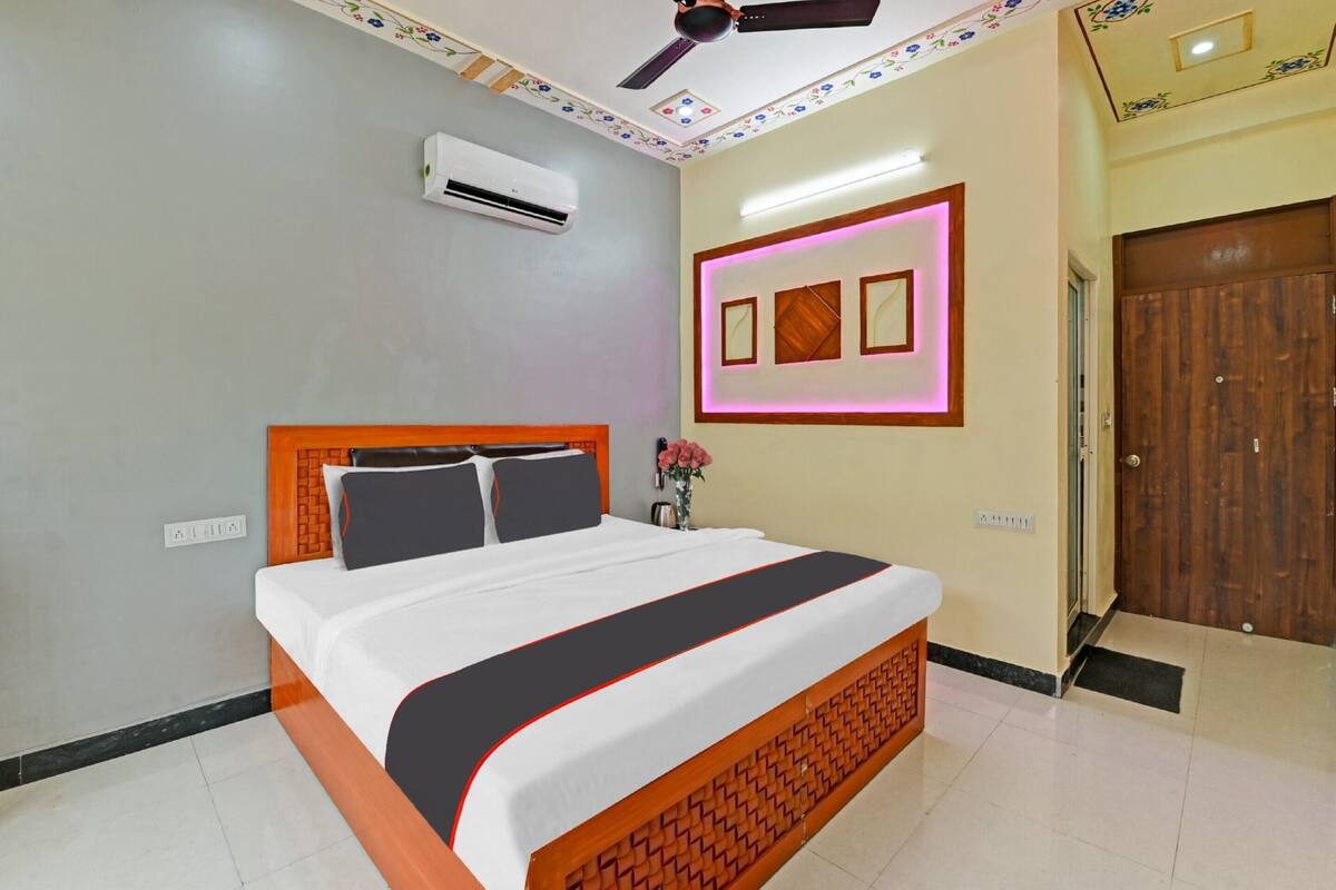 Deluxe Double Room | Free WiFi