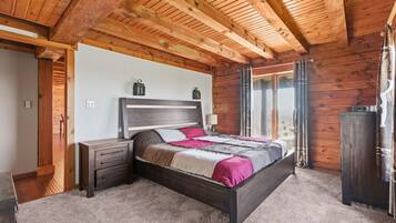 3 bedrooms, iron/ironing board, Internet, bed sheets