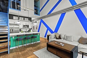 TV - Comfy 2BR Escape near Midtown Atlanta (Atlanta)