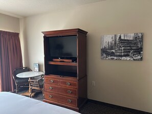 Standard Room, 1 King Bed | Laptop workspace, iron/ironing board, cribs/infant beds, rollaway beds - The Sawmill Inn (Houston)