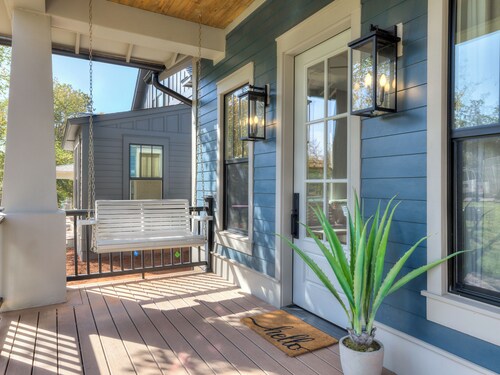 Enchanted Woods Cottage at Selah- 2 bed 2 bath