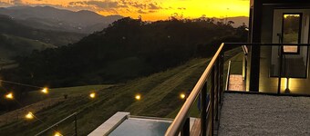 CASA MANTIQUEIRA - Gonçalves - MG - 16 guests - 6 suites - swimming pool - gym