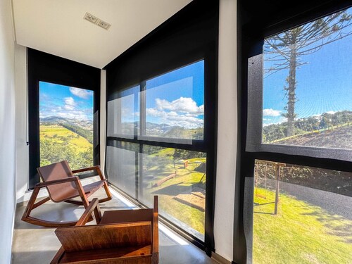 CASA MANTIQUEIRA - Gonçalves - MG - 16 guests - 6 suites - swimming pool - gym