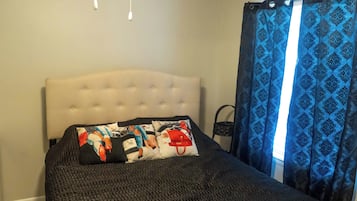 WiFi, bed sheets