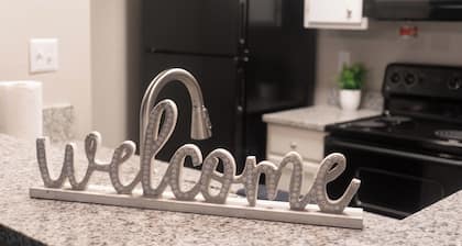 Dreamy Stay Bridgestreet Towne Center/Redstone Arsenal