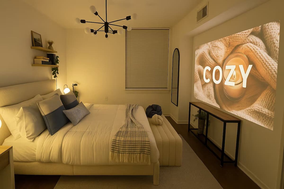 Apartamento superluxo, 2 quartos, aceita animais de estimação, vista para a cidade | Quartos à prova de som, ferros/tábuas de passar roupa, Wi-Fi de cortesia