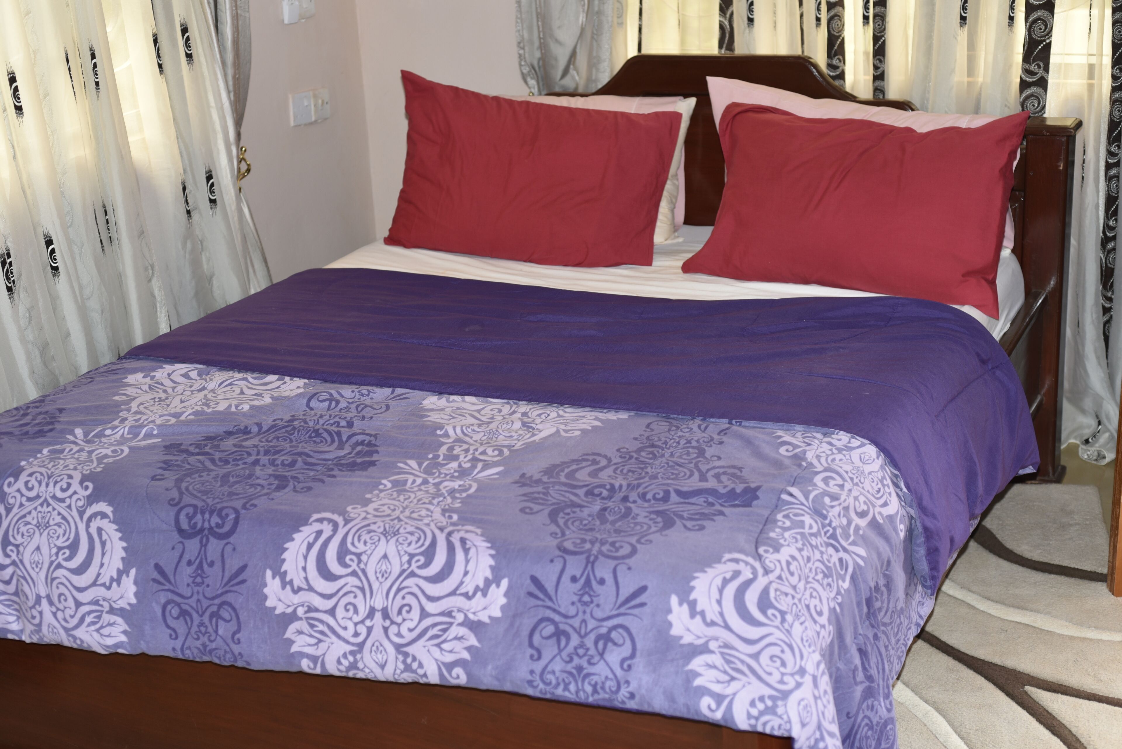 4 makuuhuonetta, silitysrauta/-lauta, Wi-Fi, vuodevaatteet