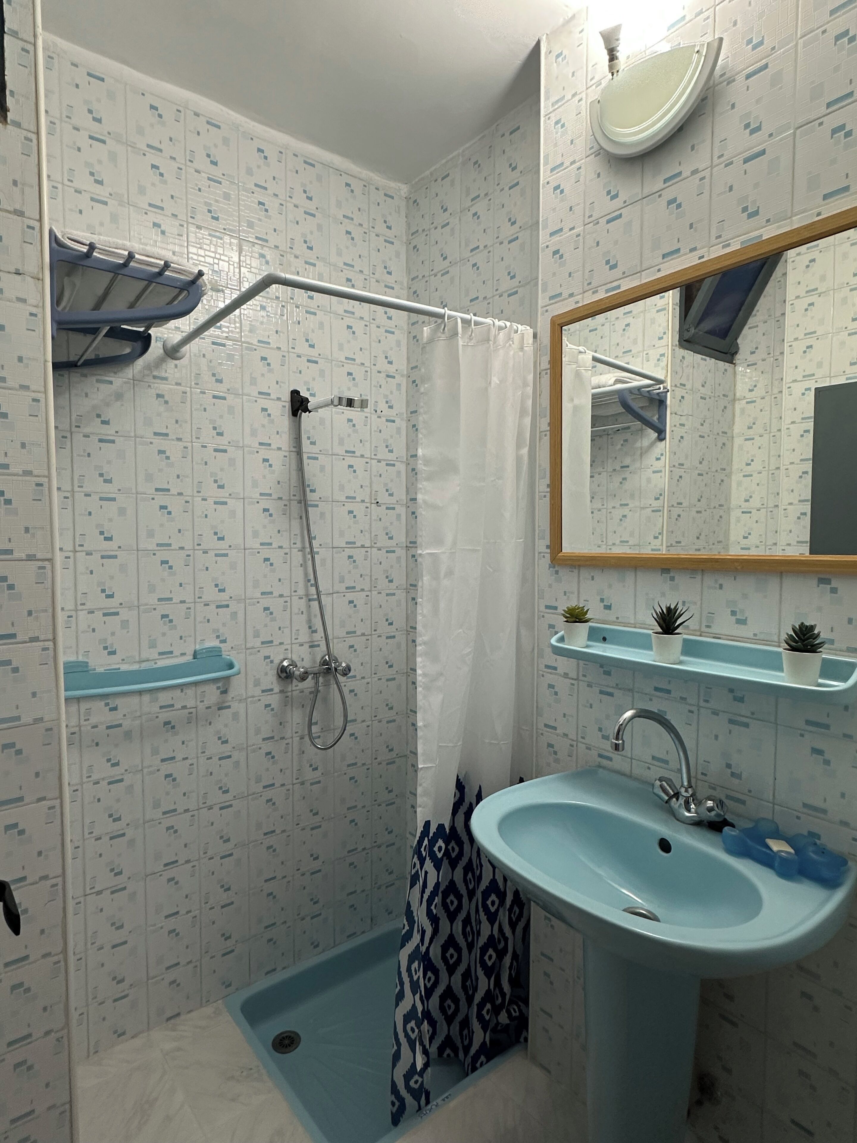 Bruser, håndklæder, Sæbe, Toiletpapir