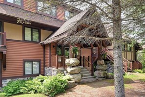 Exterior - 120 Algonquin Unit 7 (Mont-Tremblant)