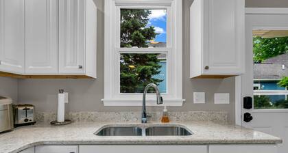 StoneHaven on Lake Street — Port Austin