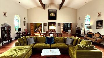 Hus, 3 soverom | Bad | Hårføner, håndklær, såpe og sjampo