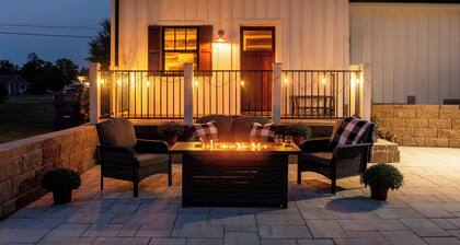 Luxury Stay / 2-Suite Retreat with King Beds / Near JMU, Shenandoah & Wineries