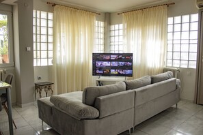 Living area - Luna Residence (Thessaloniki)