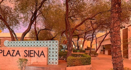 Family House w/Alberca 5 min Airport/Consulate