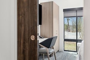 Desk, laptop workspace, free WiFi