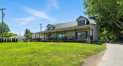 The Porchlight – Lakeport