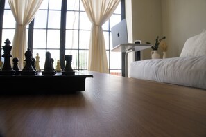 2 عدّة غرف نوم ومكتب ومكواة/لوح كي وواي فاي مجانًا