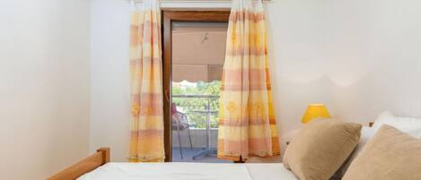 1 bedroom, Internet, bed sheets