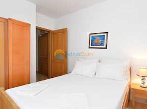 Acceso a internet y ropa de cama