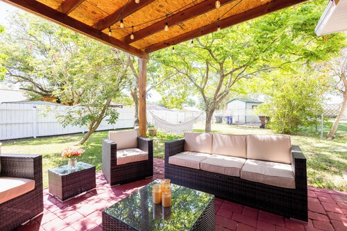 -A Sweet Home Near Theme Parks!-