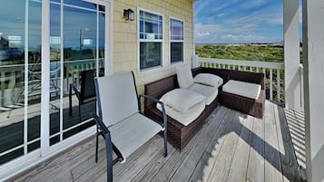 Studio (4 Bedrooms) | Property amenity