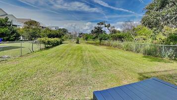 Studio (4 Bedrooms) | Property amenity