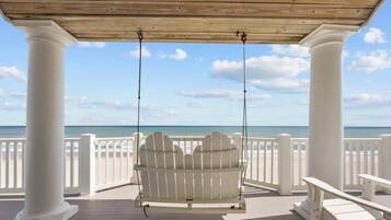 Studio (Multiple Bedrooms) | Front of property