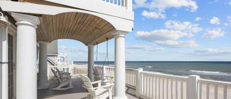 Studio (Multiple Bedrooms) | Property amenity