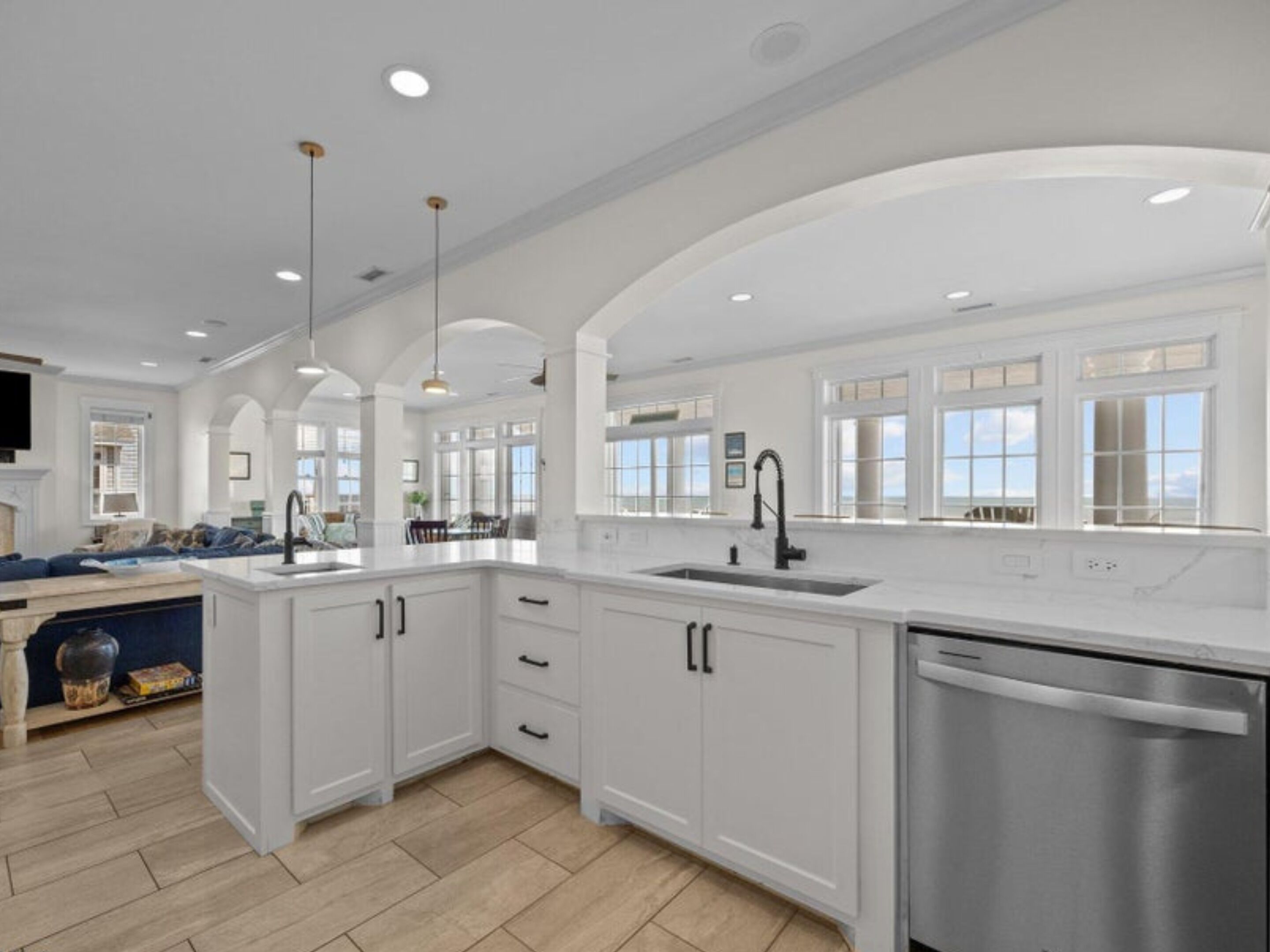 Studio (Multiple Bedrooms) | Property amenity