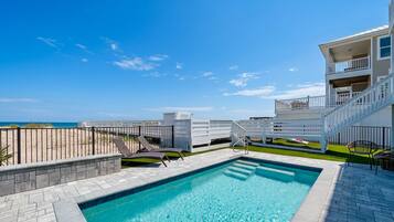 Studio (5 Bedrooms) | Front of property