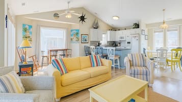 Studio (4 Bedrooms) | Front of property