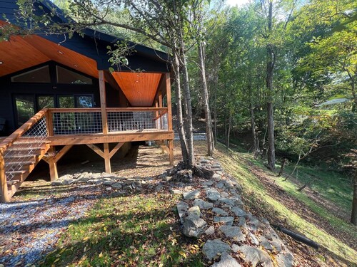 Ruth's Place a private getaway located in the city limits feels like the country