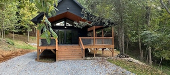 Ruth's Place a private getaway located in the city limits feels like the country