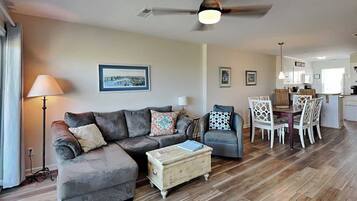 Studio (3 Bedrooms) | Property amenity