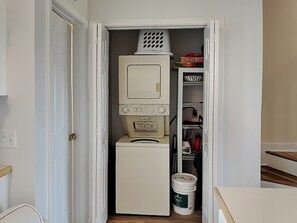 Estudio (3 Bedrooms) | Servicio de la propiedad