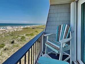 Studio (3 Bedrooms) | Property amenity