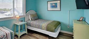 Beauregard's Rest by Carolina Retreats