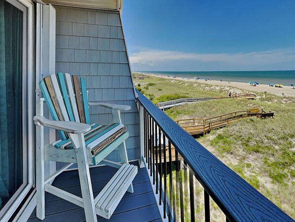 Studio (3 Bedrooms) | Property grounds