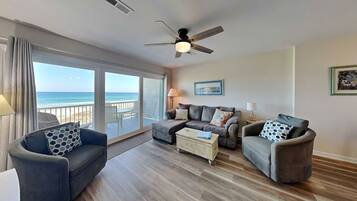 Studio (3 Bedrooms) | Property amenity