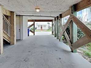 Studio (5 Bedrooms) | Property amenity
