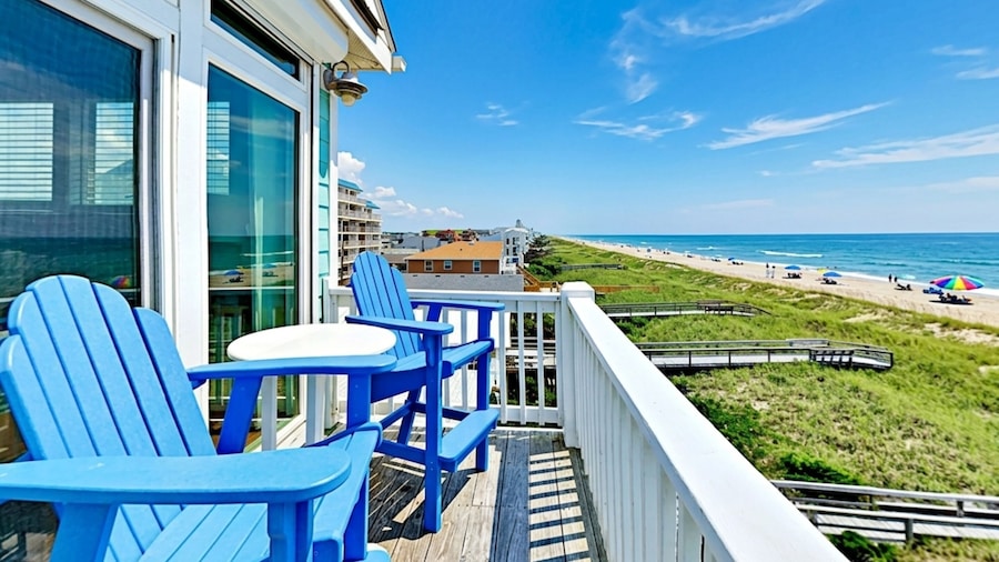 Octopus's Garden by Carolina Retreats