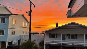 Studio (2 Bedrooms) | Property amenity