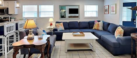 Studio (2 Bedrooms) | Property amenity